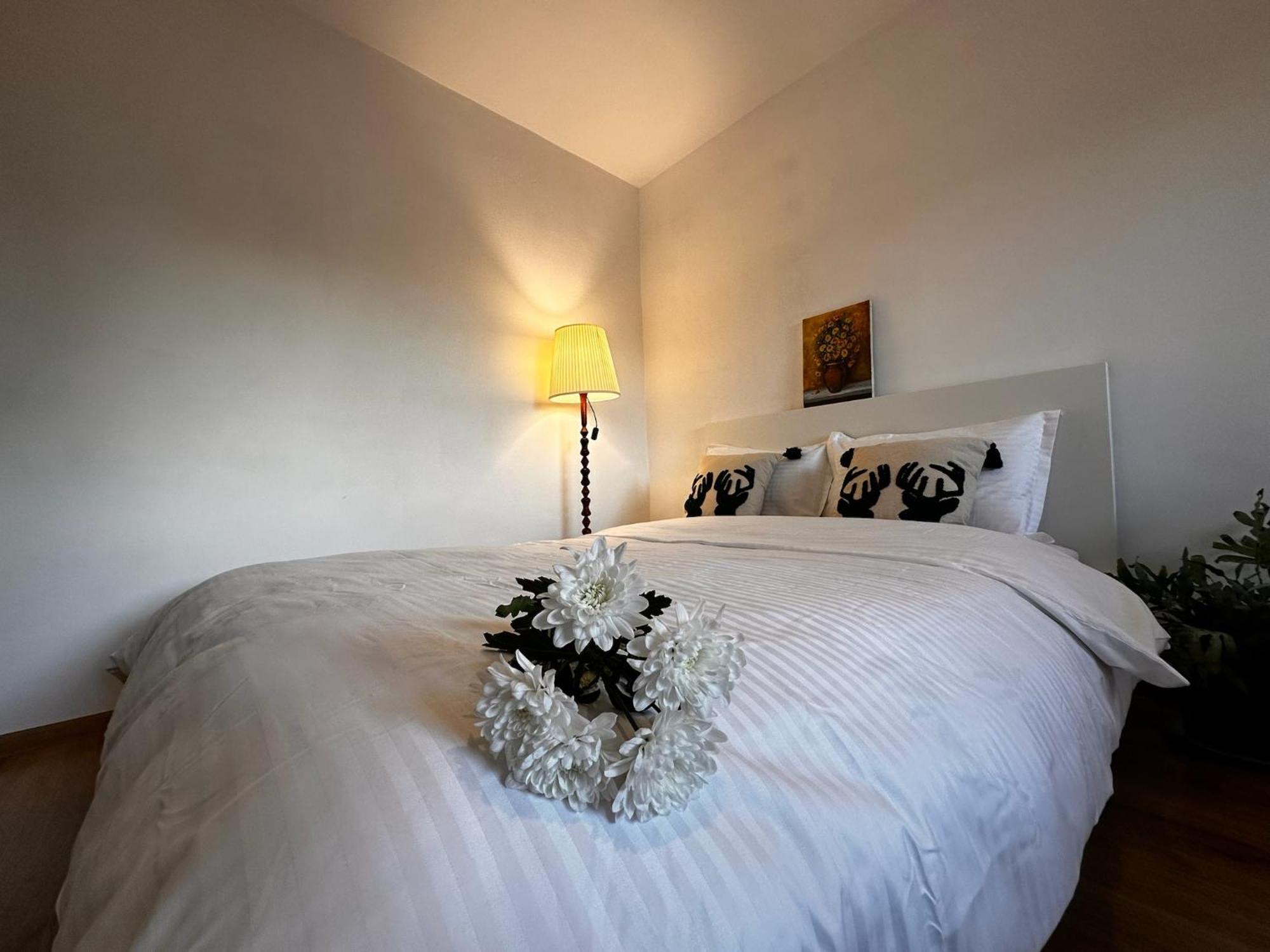 Romantic Charm, Spa, Free Early Check-In Bukarest Kültér fotó